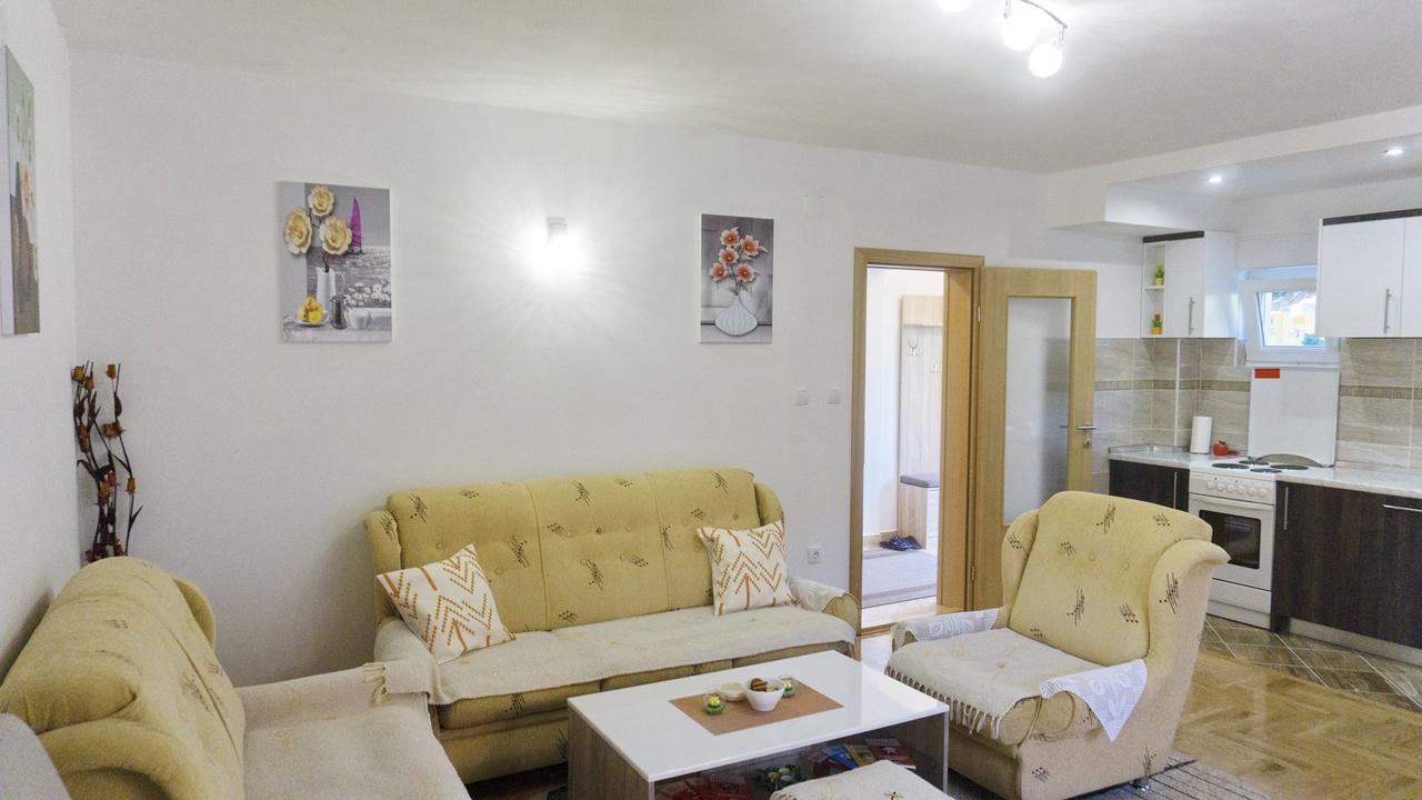 Apartman Spirto Τρέμπινιε Εξωτερικό φωτογραφία